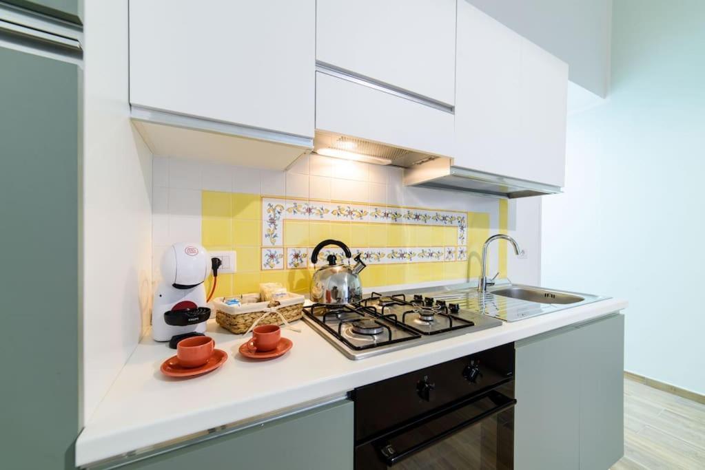 Stazione Treni - Wi-Fi & Netflix Cozy Space Apartment Salerno Exterior photo