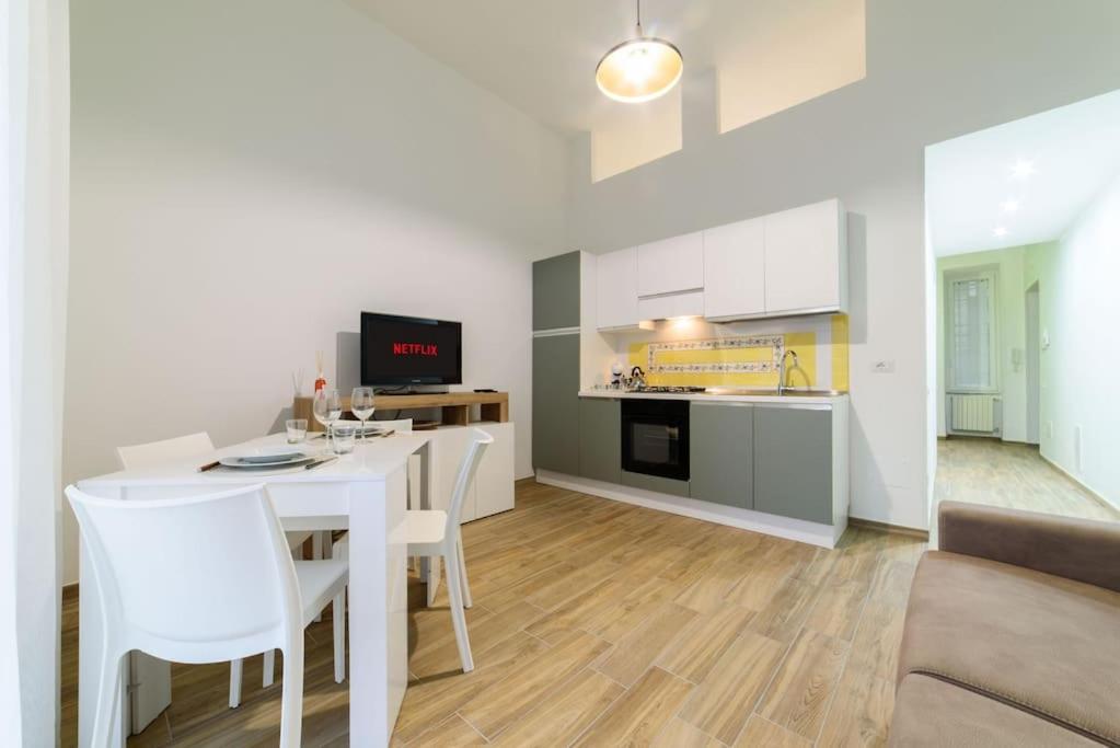 Stazione Treni - Wi-Fi & Netflix Cozy Space Apartment Salerno Exterior photo